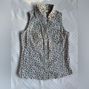 St. John’s Bay Cotton Floral Blouse small